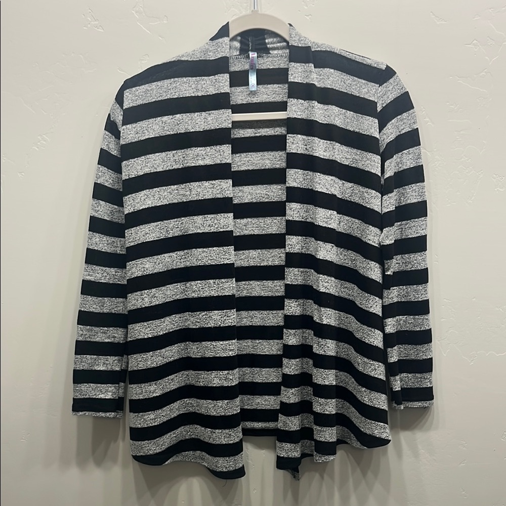 Azules Black and Gray Cardigan Sweater Lightweight Knit